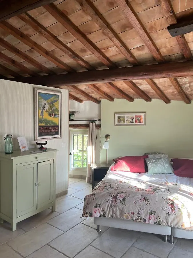 Bed and Breakfast Mas Lou Parpaioun à Crestet 0*,