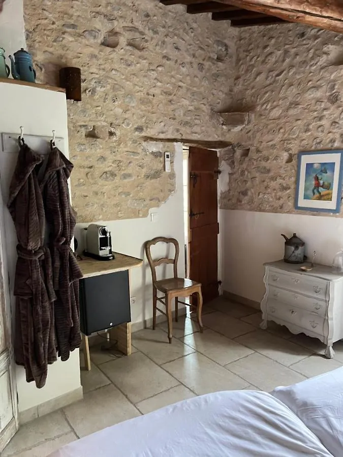 Bed and Breakfast Mas Lou Parpaioun à Crestet Couette-café
