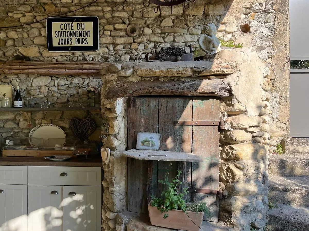 Bed and Breakfast Mas Lou Parpaioun à Crestet