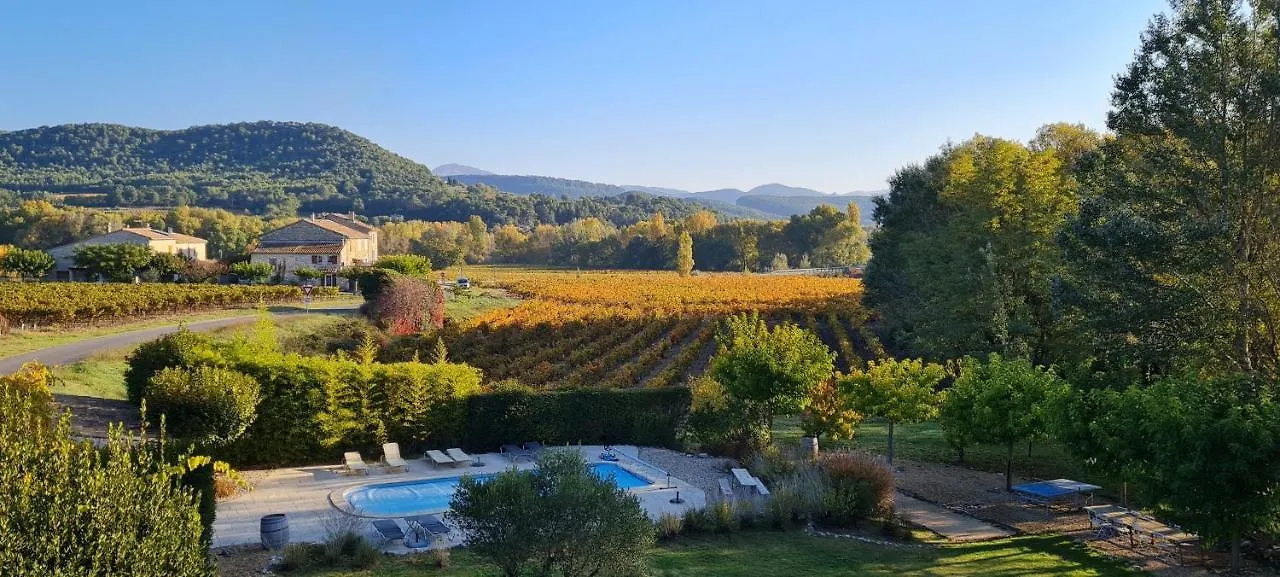 Bed and Breakfast Mas Lou Parpaioun à Crestet 0*,  France