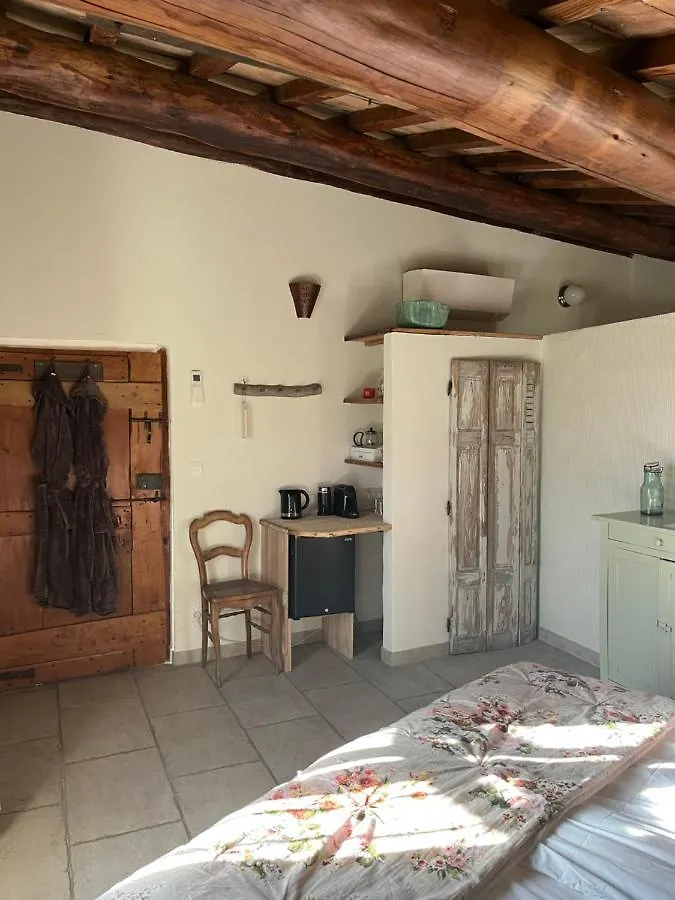 Mas Lou Parpaioun Bed and Breakfast Crestet Γαλλία